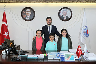 23 NİSAN ULUSAL EGEMENLİK VE ÇOCUK BAYRAMI COŞKUYLA KUTLANDI