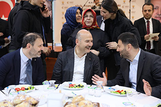 BAKAN SOYLU KAĞITHANE’DE YOĞUN İLGİYLE KARŞILANDI